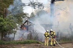 2026.05.04_Brand_Huehnerstall-4