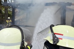 2026.05.04_Brand_Huehnerstall-5